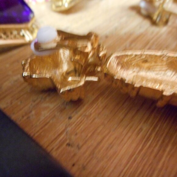 CLIP ON EARRINGS -  HOT CROSS BUNS IN GOLD METAL - WITH DANGLE - Picture 5 of 8